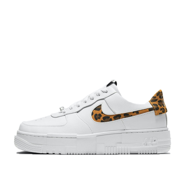 Кецове и обувки Nike Air Force 1 Pixel SE "Leopard Print" W Бяло | CV8481-100, 1