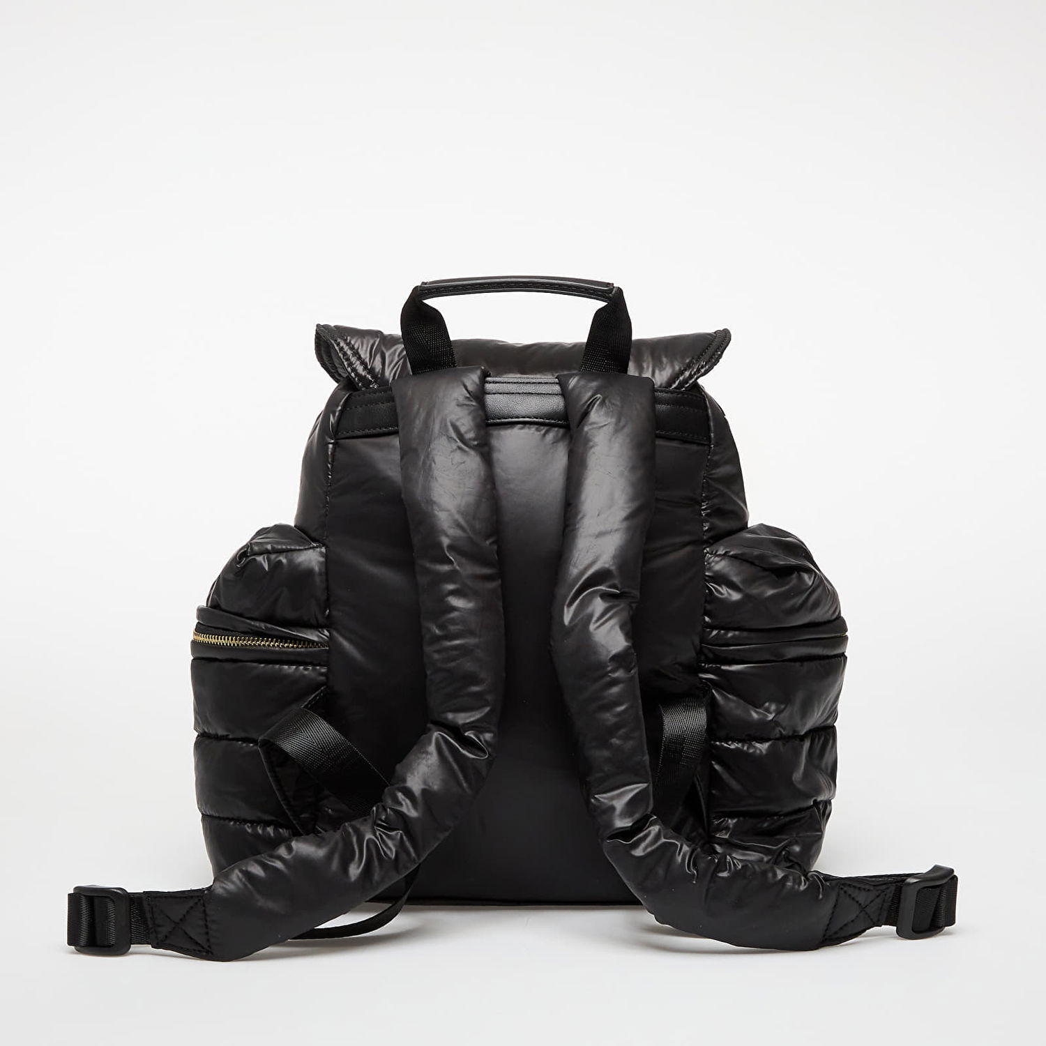 Раница GUESS Nylon Padded Flap Backpack with Gold Hardware Черно | V5BZ13WF820-JBLK, 1