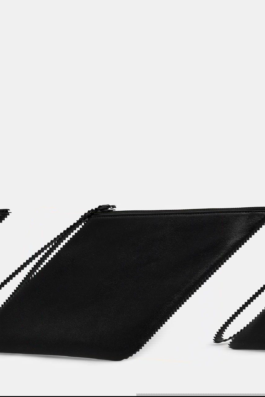 Дамска чанта Common Projects Small Flat Leather Pouch Черно | 9187.7547, 1
