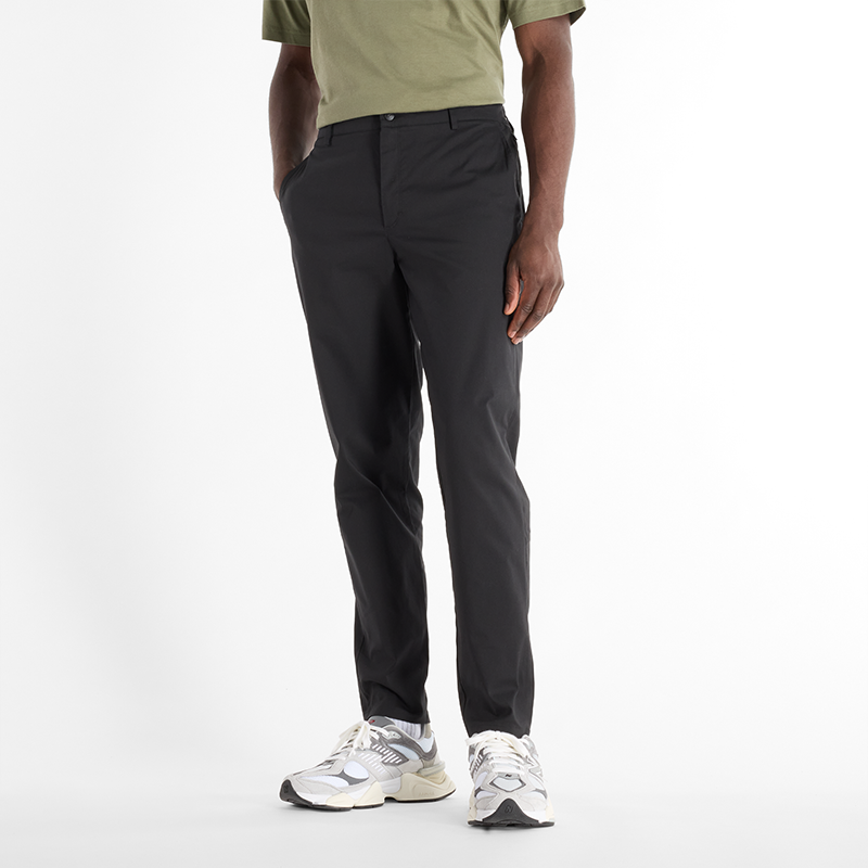 Панталони New Balance NB Trousers Черно | Pánske nohavice New Balance MP43554BK – čierné, 0