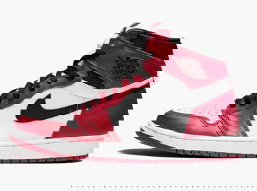 Кецове и обувки Jordan Air Jordan 1 Retro High OG "Chicago" Червено | 555088-101, 0