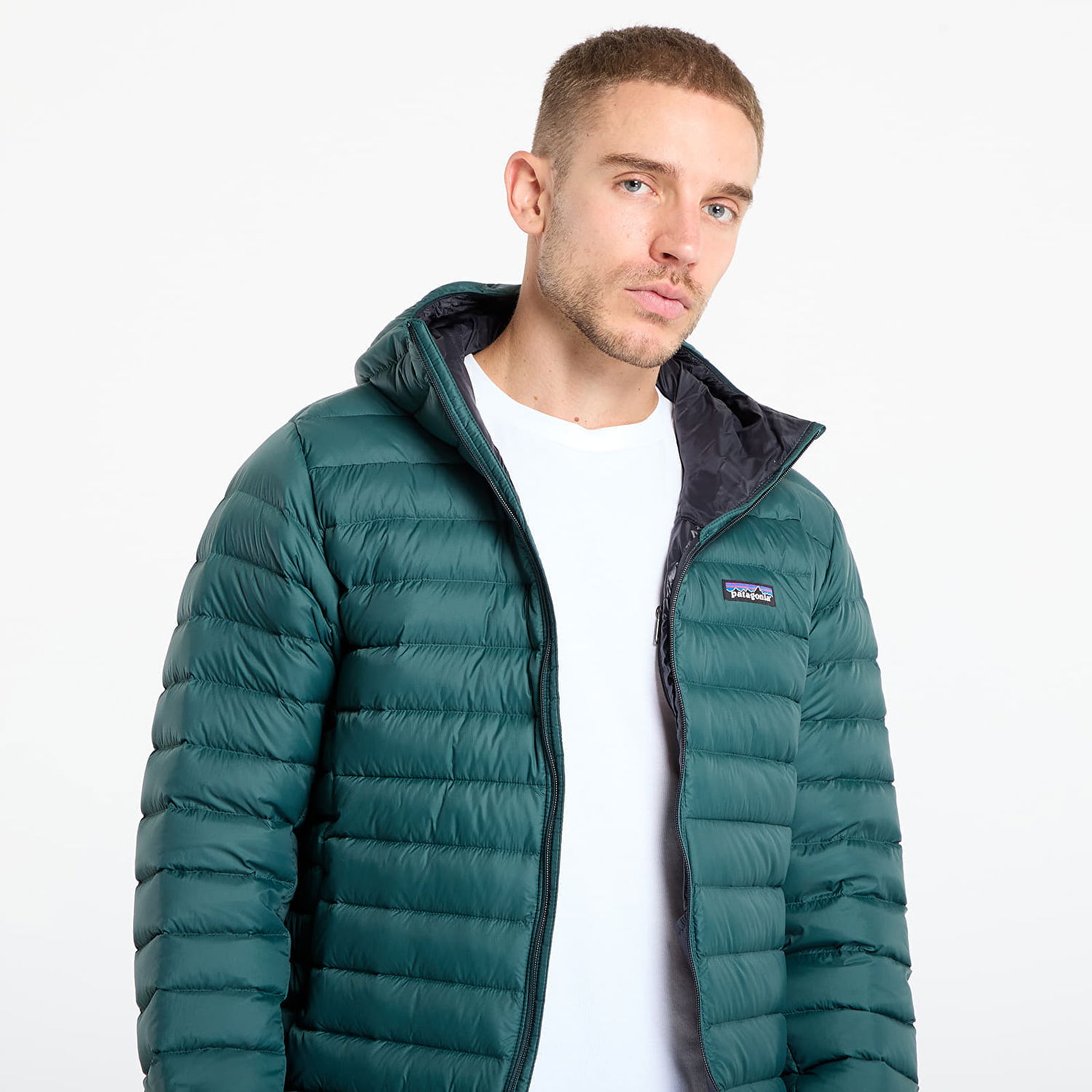 Пухо яке Patagonia Down Sweater Hoody Зелено | 84702 CASG, 1