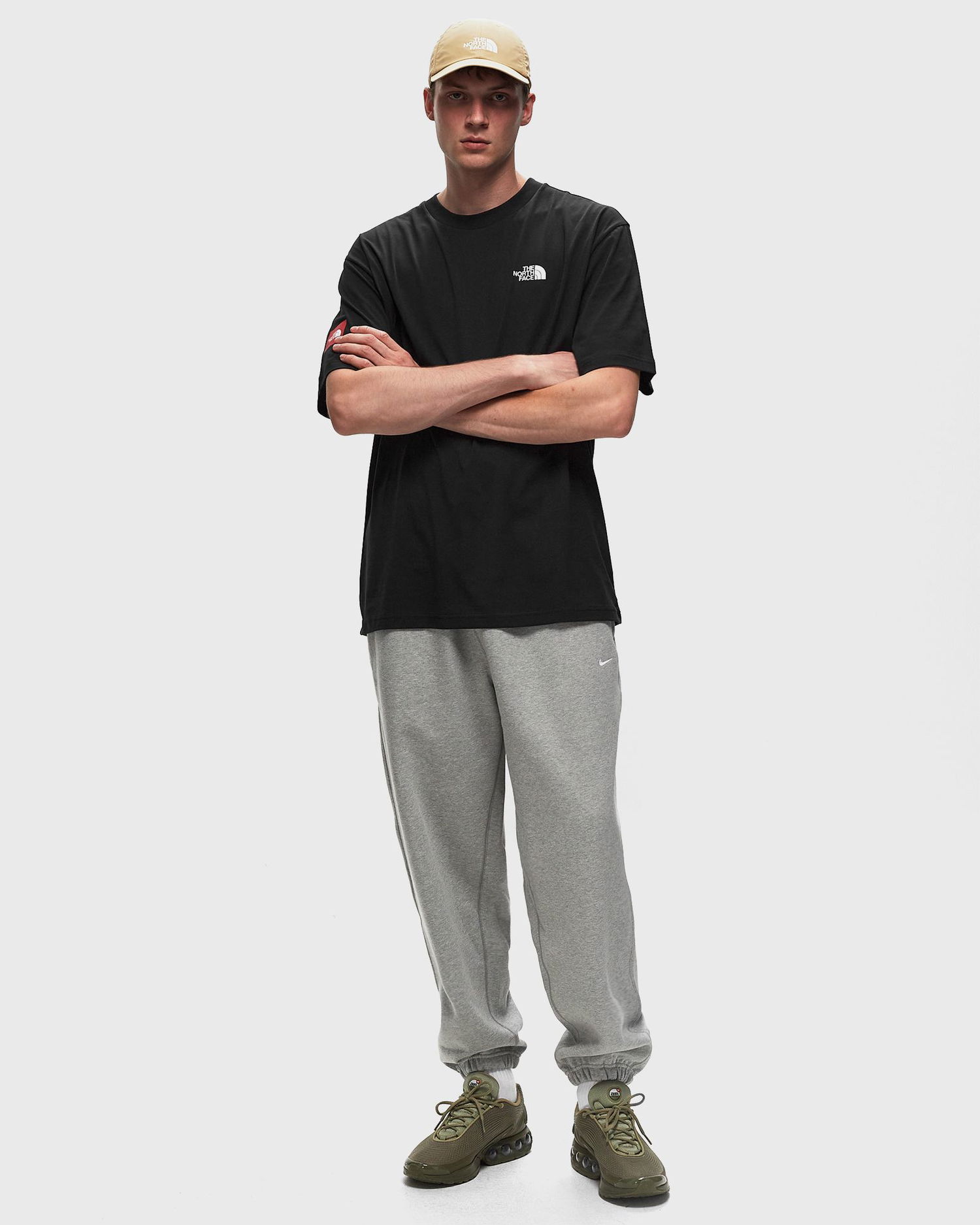 Тениска The North Face U AXYS S/S TEE men Shortsleeves white in size:XL Черно | NF0A89FYJK31, 1