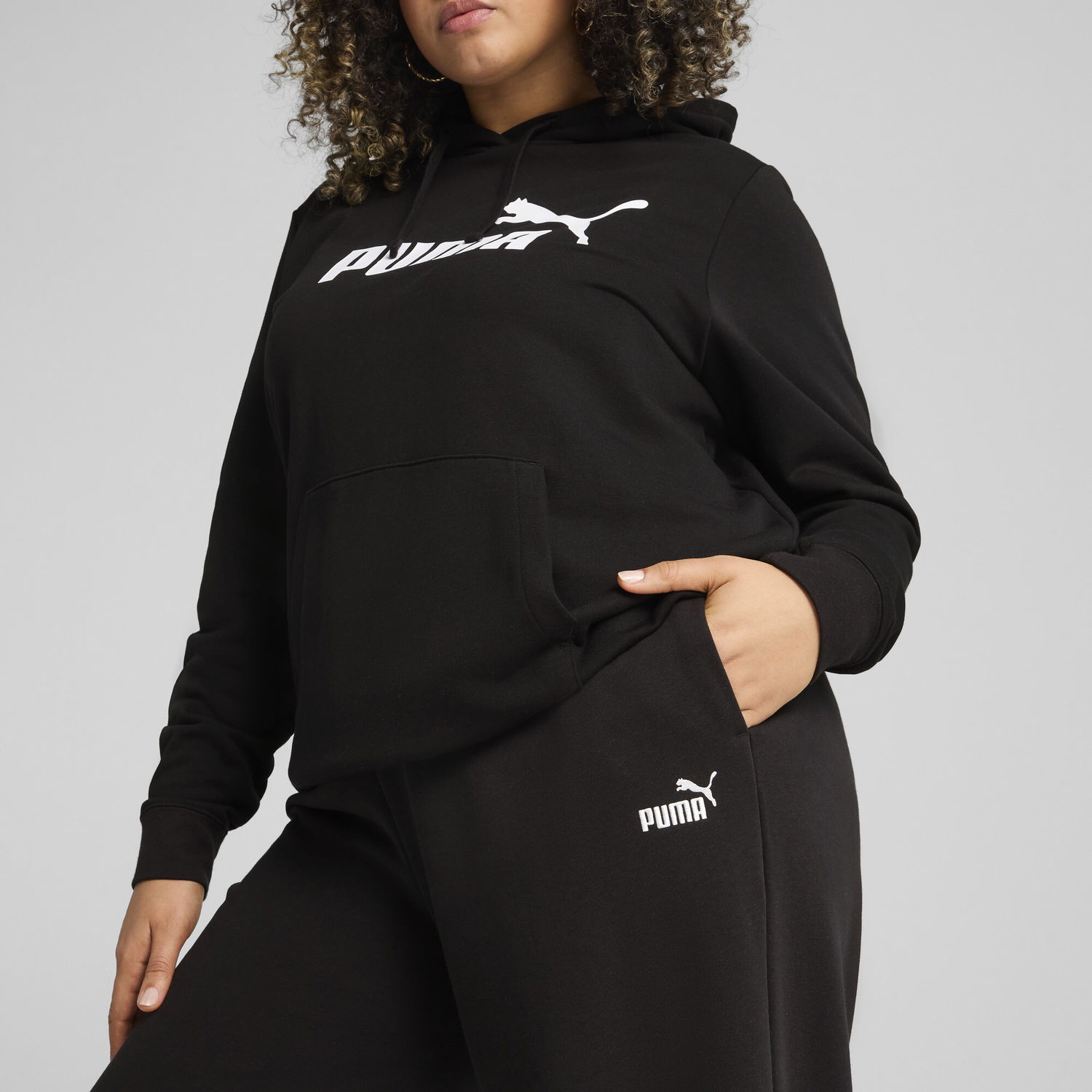 Суитчър Puma ESS Small No. 1 Logo Comfort Straight-Leg Pants Черно | 684979_01, 1