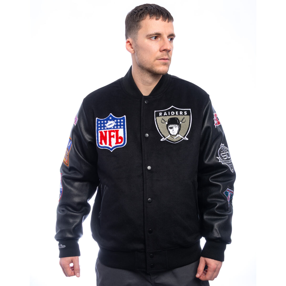 Яке Mitchell & Ness NFL Blackout Collection Oakland Raiders Varsity Jacket Черно | JK9935-ORABLCK, 0