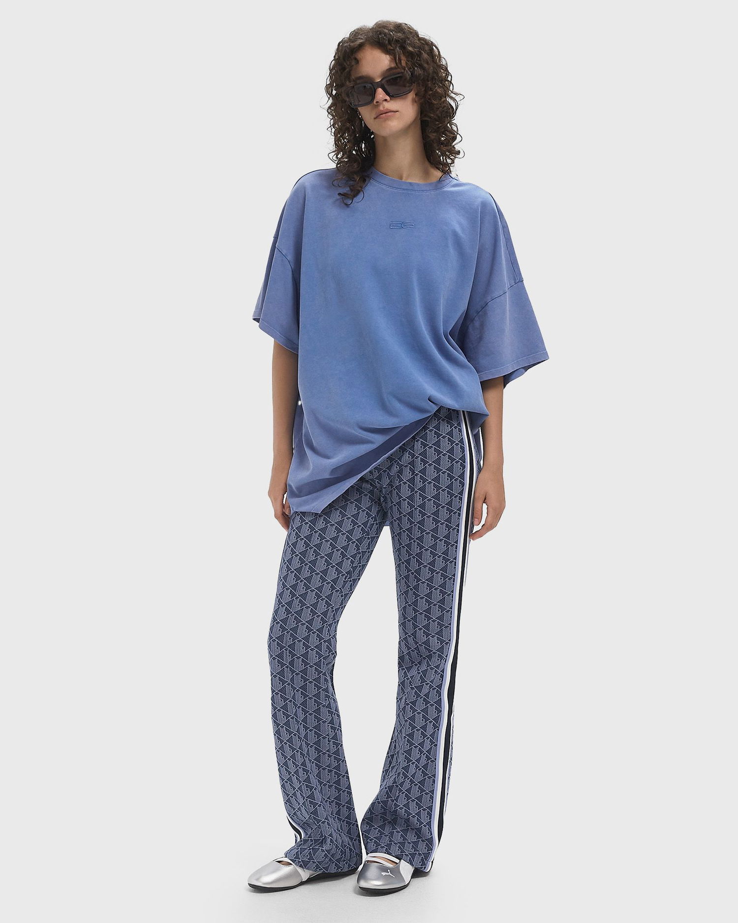 Спортни панталони Lacoste Monogram Track Trousers Синьо | XF9313-AIT, 1