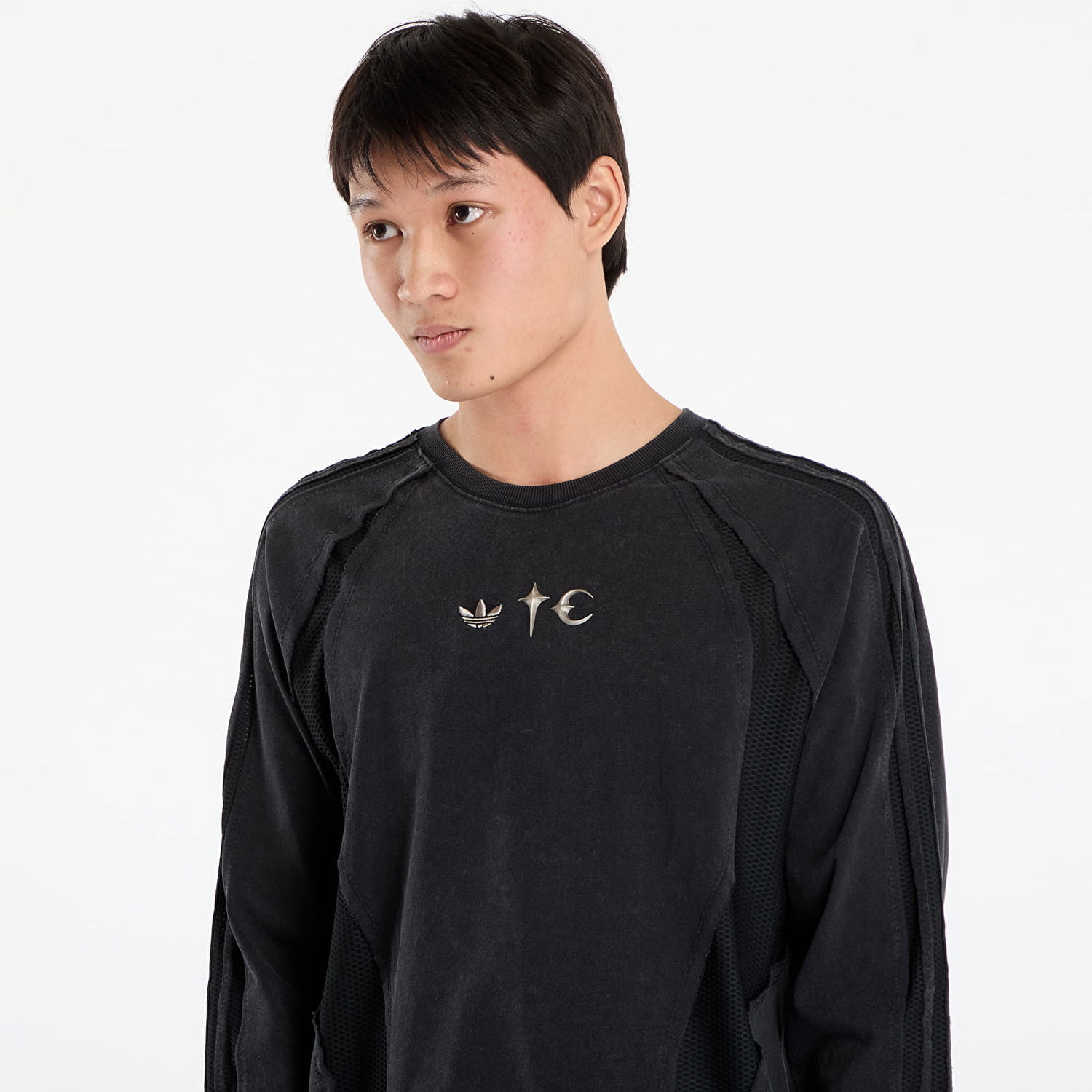 Тениска adidas Originals Thug Club Teamgeist Long Sleeve T-Shirt with Mesh Panels Черно | KC2196, 1