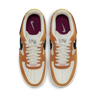 Кецове и обувки Nike Air Force 1 LXX W Кафяво | DQ0858-100, 2