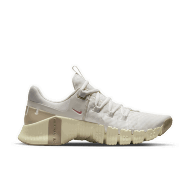 Кецове и обувки Nike Free Metcon 5 W Бежово | DV3950-100, 2