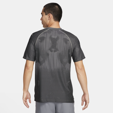 Тениска Nike A.P.S. Dri-FIT ADV Short Sleeve Training T-Shirt Сиво | FN2971-053, 1