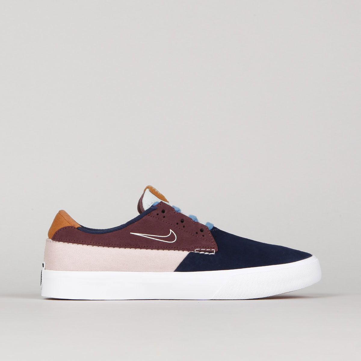 Кецове и обувки Nike SB Shane Кафяво | BV0657-404, 0