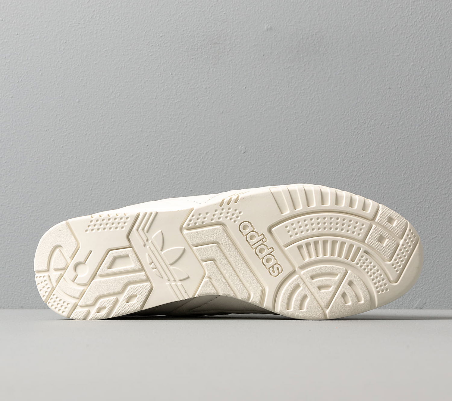 Кецове и обувки adidas Originals A.R. Trainer Бяло | EG2646, 1