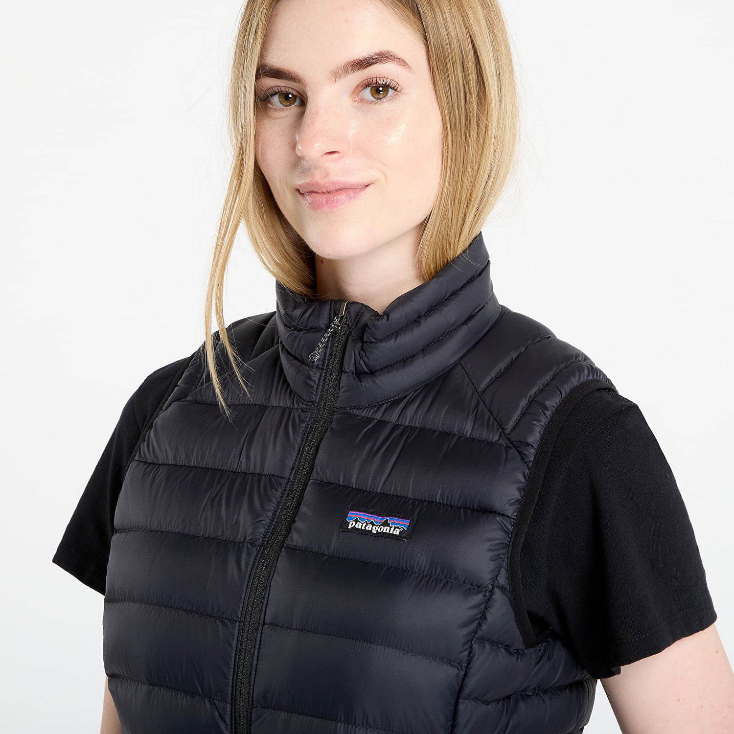 Жилетка Patagonia Down Sweater Vest Черно | 84629 BLK, 1