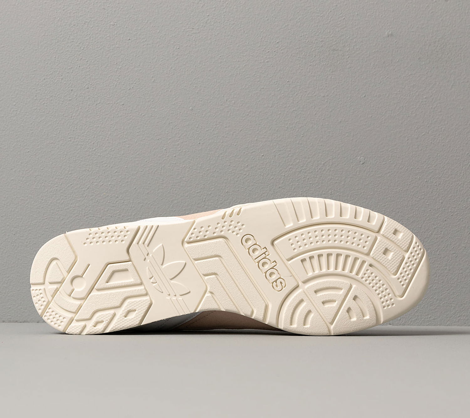Кецове и обувки adidas Originals A.R. Trainer Бяло | EG5150, 1