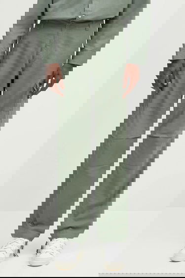 Карго панталони Carhartt WIP Cotton Cargo Pants Carhartt WIP Aviation Pant Зелено | I032468.1YF02, 0