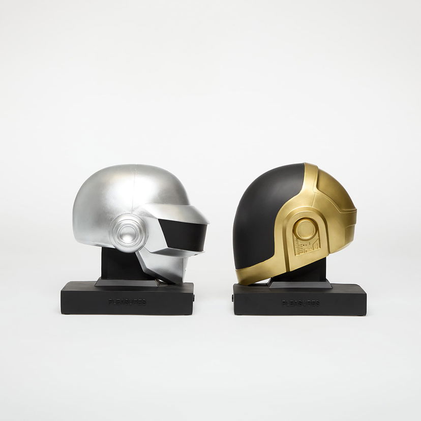 Домашен декор Pleasures Daft Club Helmets Bookend Metallic Universal Металик | P25DP027-METALLIC