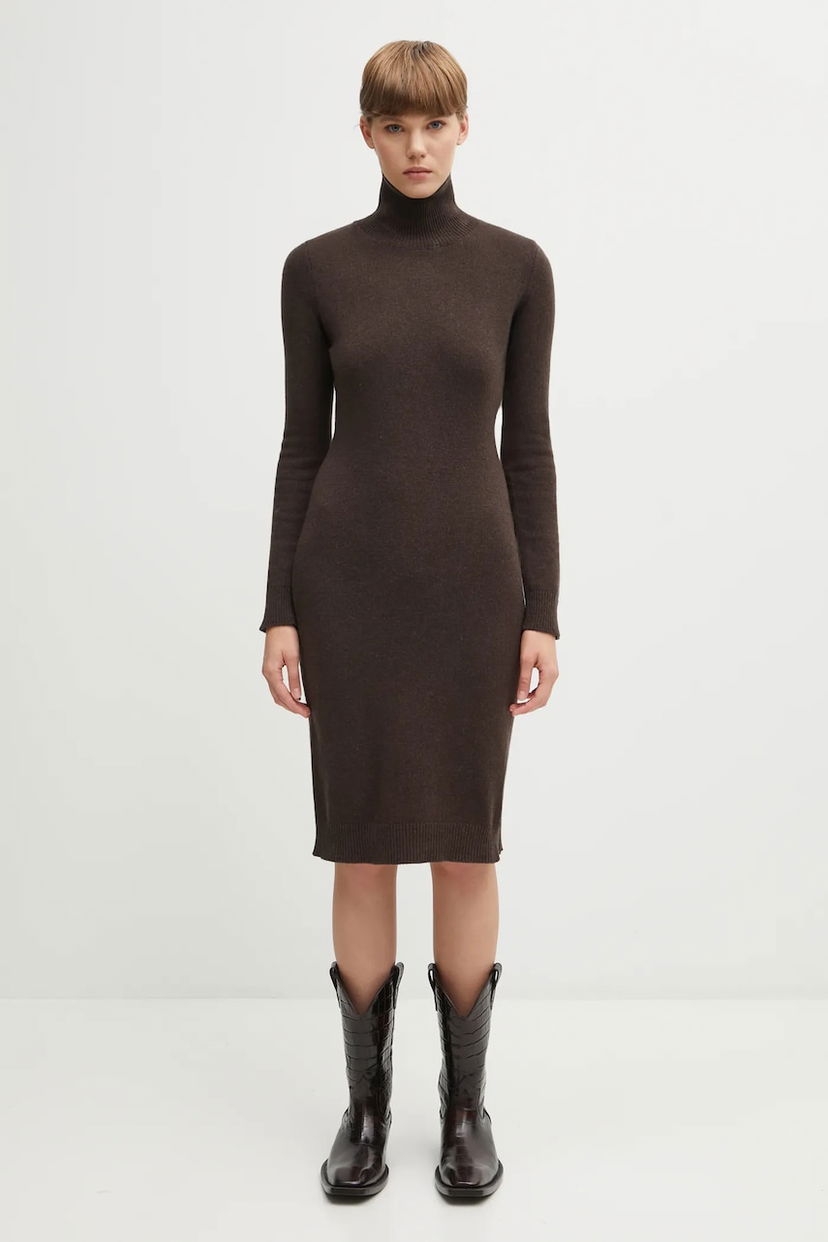 Pокля Maison Margiela MM6 Maison Margiela Turtleneck Wool Blend Midi Dress Кафяво | S62DD0054.M13187.144