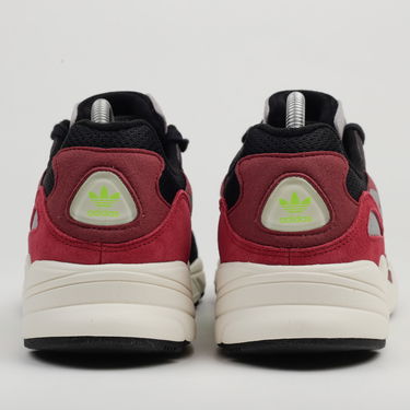 Кецове и обувки adidas Originals Yung-96 Черно | EE7247, 3