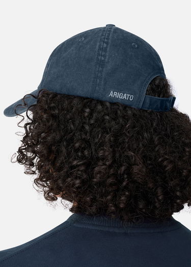 Шапка с козирка AXEL ARIGATO Bee Bird Embroidered Washed Cap Тъмно синьо | X3553002, 3