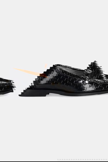 Кецове и обувки GANNI GANNI Studs Square Toe Shiny Croco Loafers Черно | S3014, 1