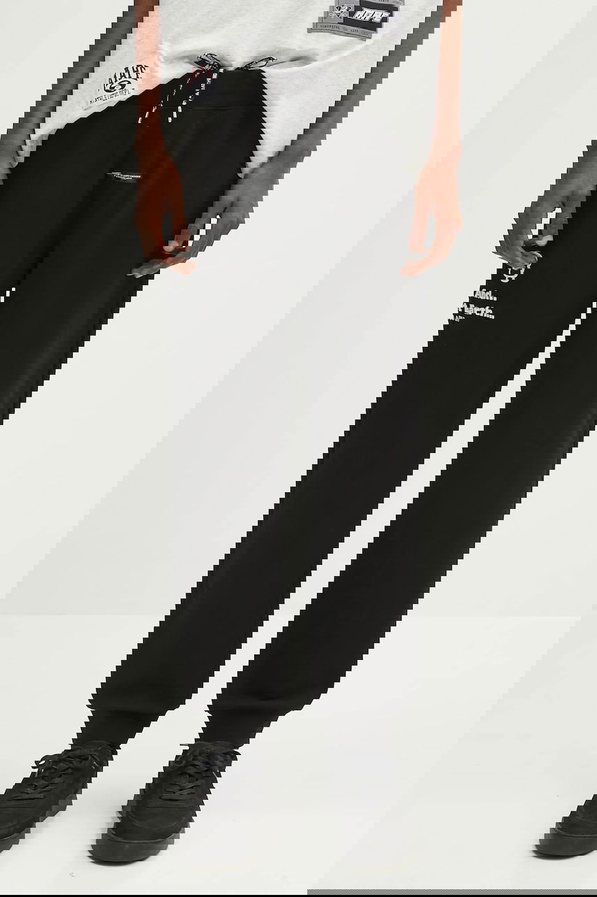 Спортни панталони AAPE by A Bathing Ape Main Sweat Graphic Print Drawstring Sweatpants Черно | AAPPTMB637XXN, 0