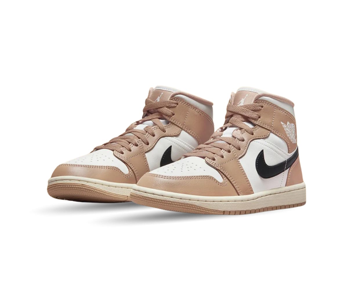 Кецове и обувки Jordan Air Jordan 1 Mid "Desert" W Бежово | BQ6472-103, 1