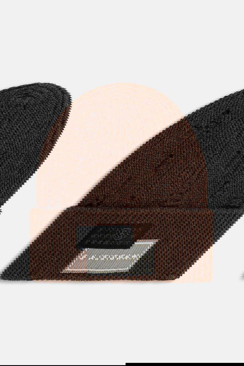 Шапка Maison Margiela MM6 Maison Margiela Distressed Wool Ribbed Knit Beanie Кафяво | SH0TB0001.M13138.142M, 0