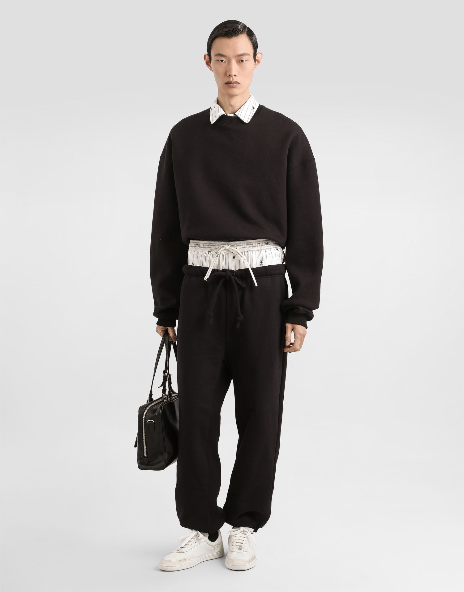 Суитчър Dolce & Gabbana Dolce & Gabbana Long-Sleeved Cropped Sweatshirt Черно | G9BVHTG7PLAN0000, 1