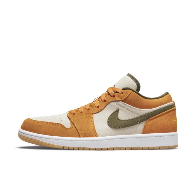 Кецове и обувки Jordan Air Jordan 1 Low "Light Curry" Оранжево
 | DH6931-102, 0