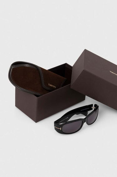 Слънчеви очила Tom Ford Tom Ford FT1064 Sunglasses Черно | FT1064.5901A, 4