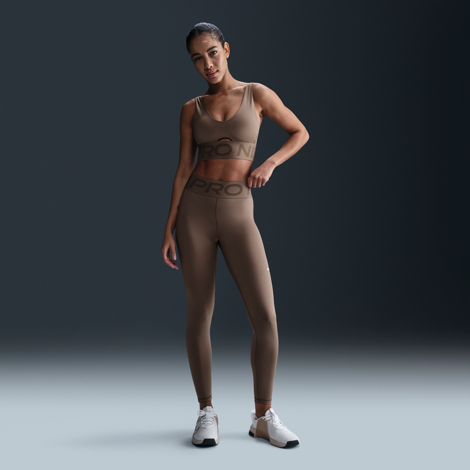 Клинове Nike Pro Sculpt High-Waisted Leggings Кафяво | FV7382-233, 1