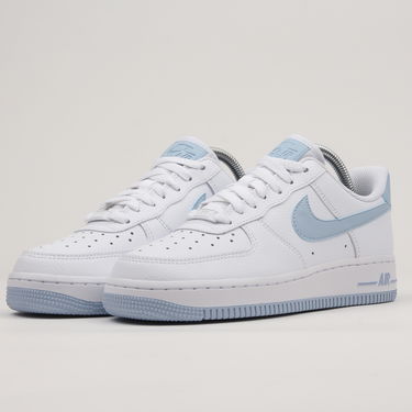 Кецове и обувки Nike Air Force 1 Low '07 Patent ''Light Armory Blue'' W Бяло | AH0287-104, 1
