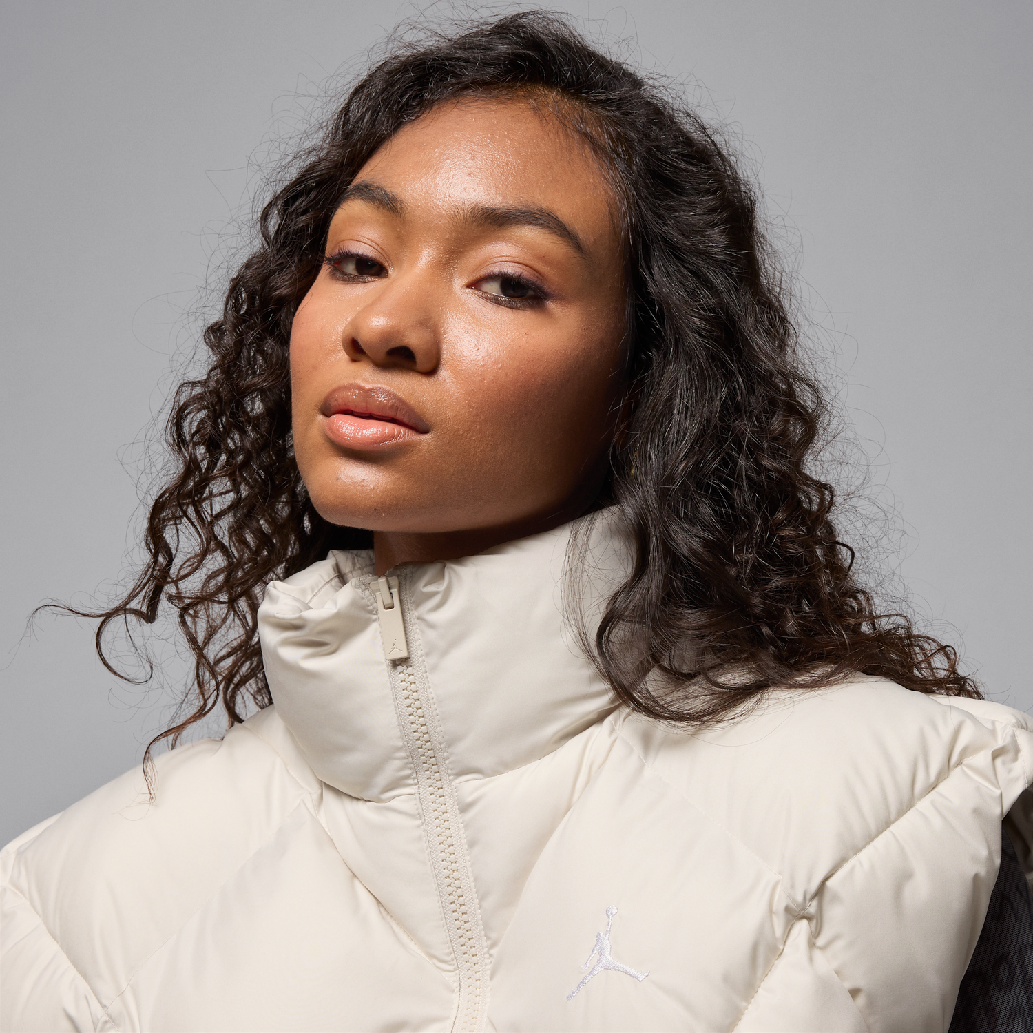 Жилетка Jordan Jordan Brooklyn Therma-FIT Quilted Puffer Vest Бежово | HV0413-104, 1