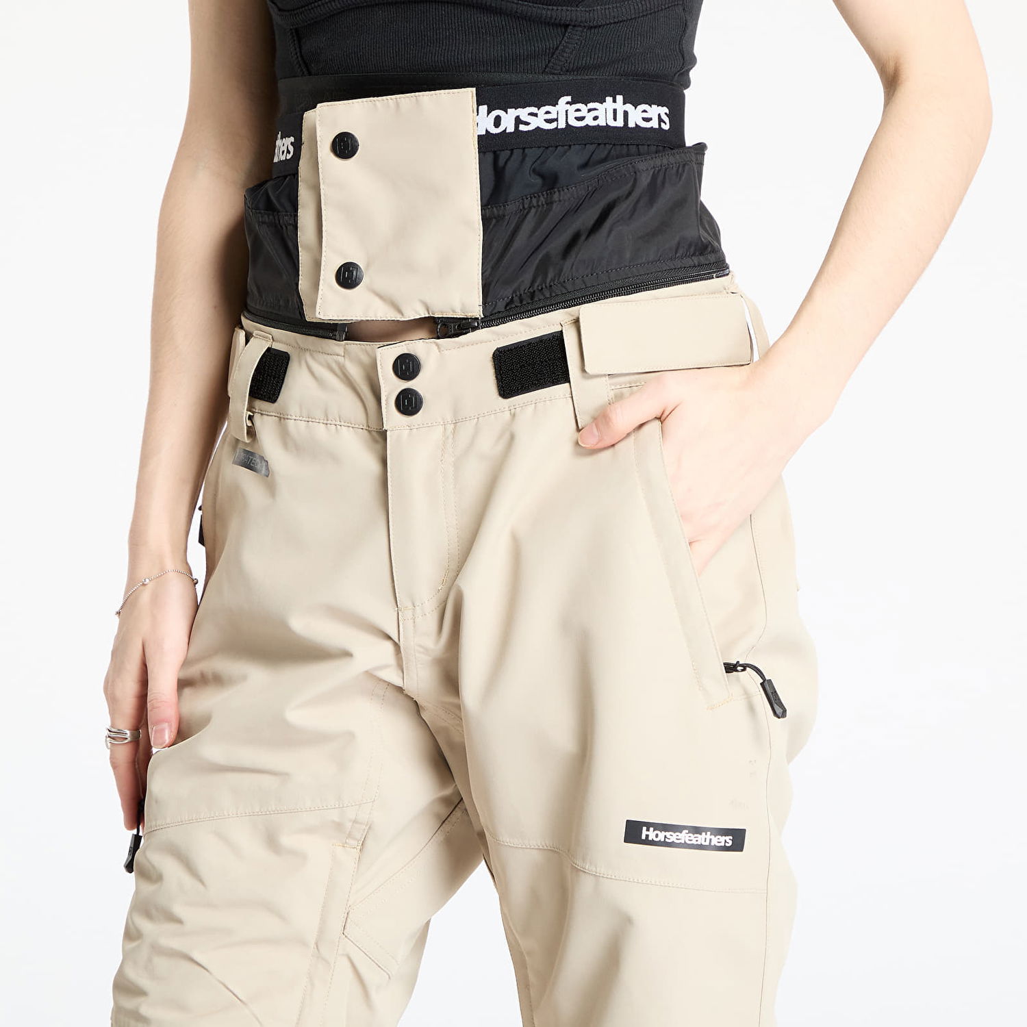 Карго панталони Horsefeathers Horsefeathers Lotte II Shell Pants Бежово | OW225D, 1