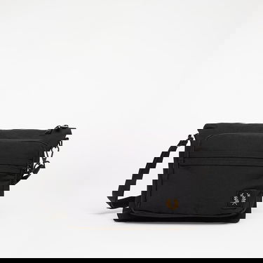 Чанта през рамо Fred Perry FRED PERRY Nylon Badge Crossbody Bag Черно | L1193 102, 0