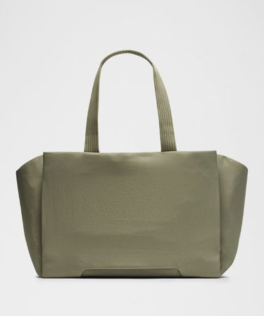 Голяма пазарска чанта lululemon lululemon 18L Triple-Compartment Tote Bag Зелено | prod20000687, 2