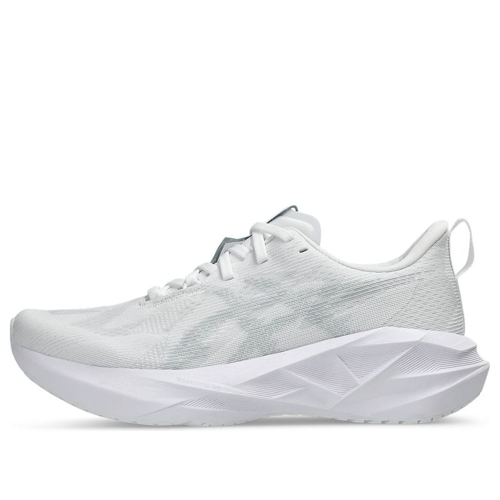 Кецове и обувки Asics Novablast 5 Бяло | 1012B765-100, 0