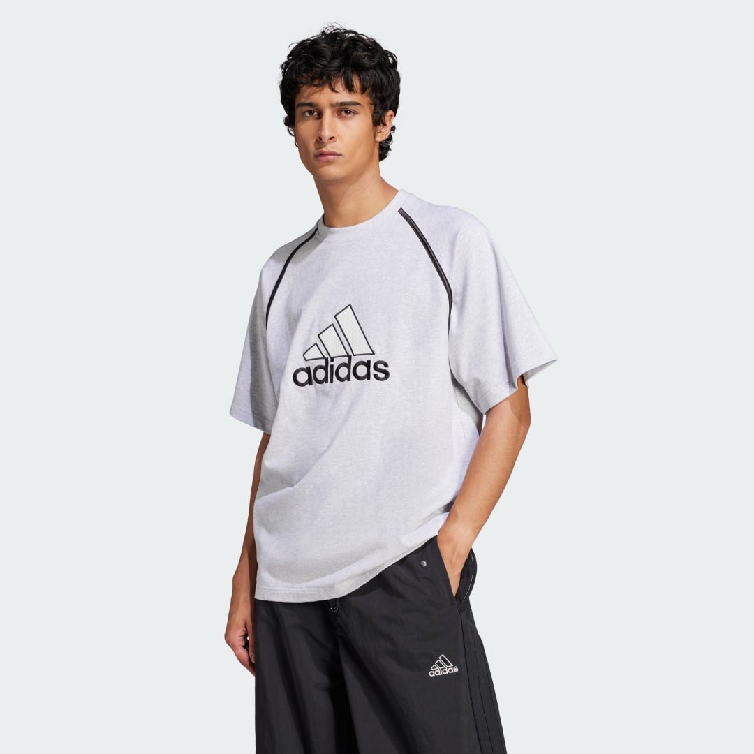 Тениска adidas Performance Badge of Sport Graphic T-Shirt Сиво | IM7839, 0