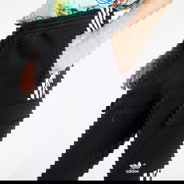 Панталони и дънки adidas Originals 3-Stripes Sc Pants Черно | HG4829, 2