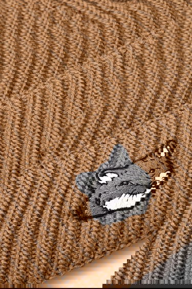 Шапка MAISON KITSUNÉ Ribbed Knit Fox Head Large Beanie Кафяво | PM06112KT1022, 2