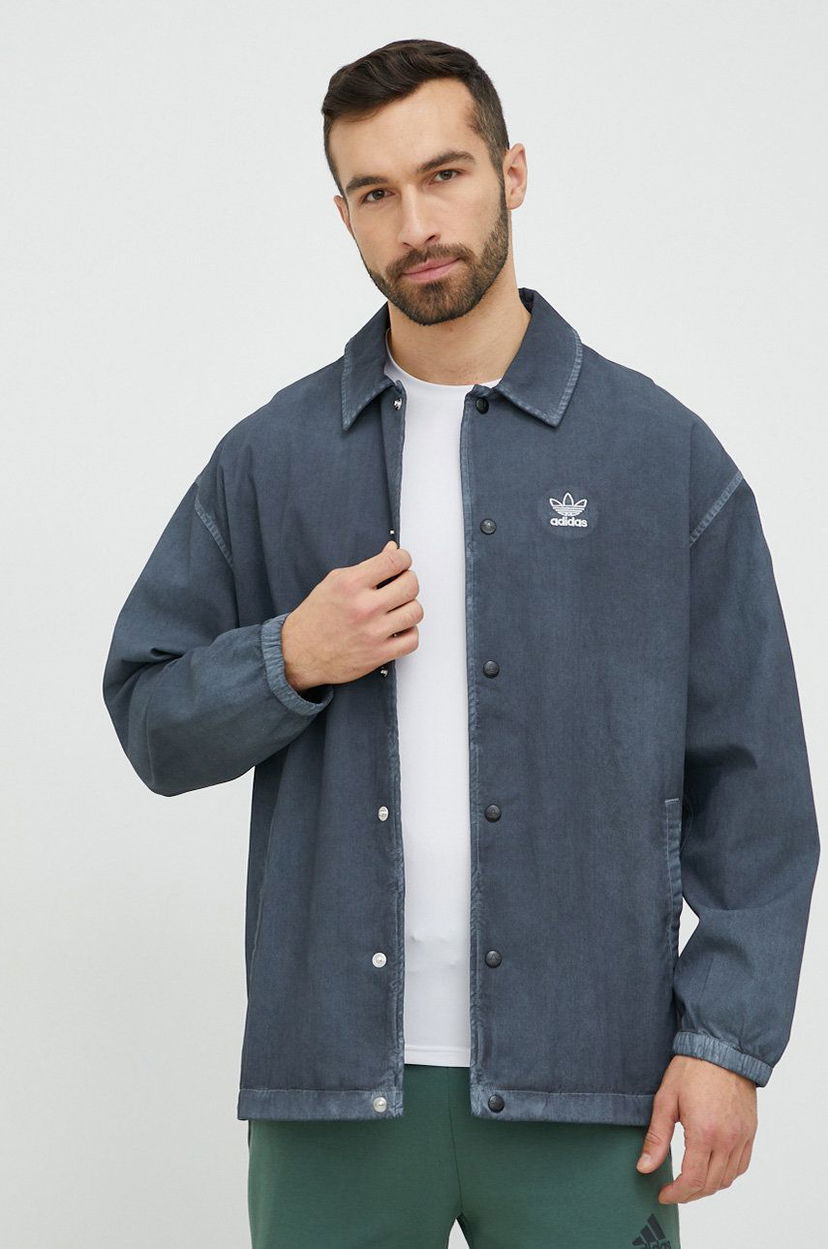 Яке adidas Originals Relaxed Fit Coach Jacket Adidas Originals Сиво | HK7513