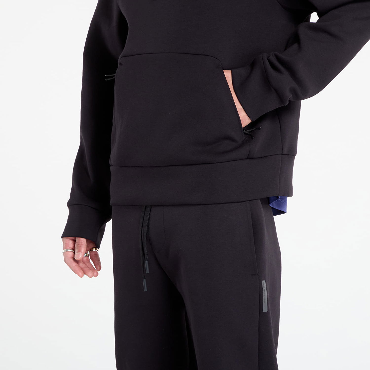 Суитчър On Running Focus Tech Hoodie Черно | 1MF30290553, 1