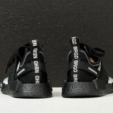 Кецове и обувки adidas Originals Neighborhood x NMD R1 Primeknit PK Черно | DA8835, 4