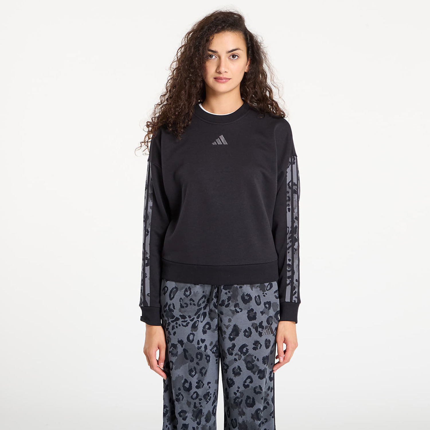Суитчър adidas Performance Animal Print French Terry 3 Stripes Sweatshirt Черно | JM1835, 0