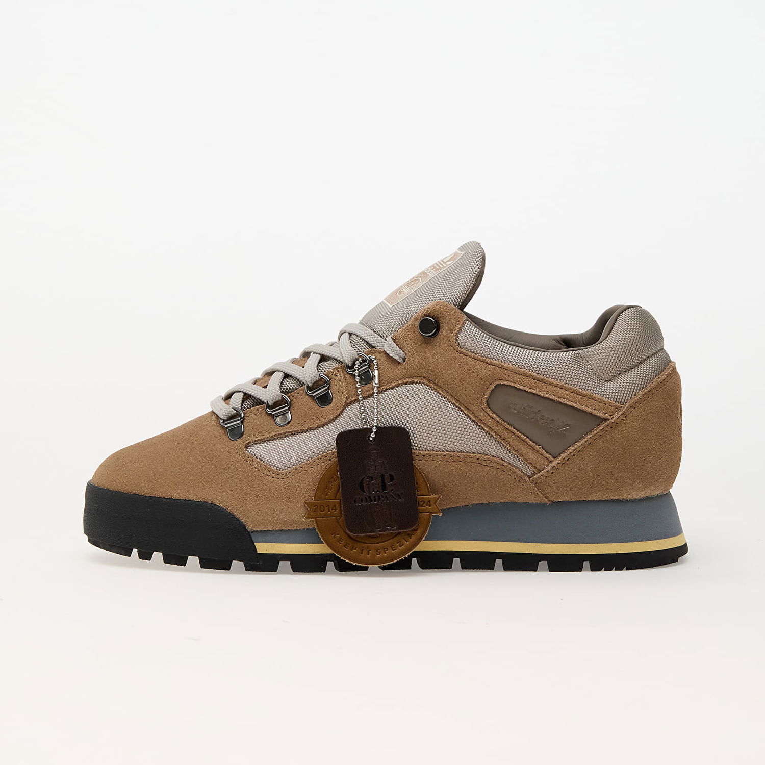 Кецове и обувки adidas Originals C.P. Company x Helvellyn Spzl Cardboard/ Light Brown/ Utility Grey Кафяво | IH3305, 0