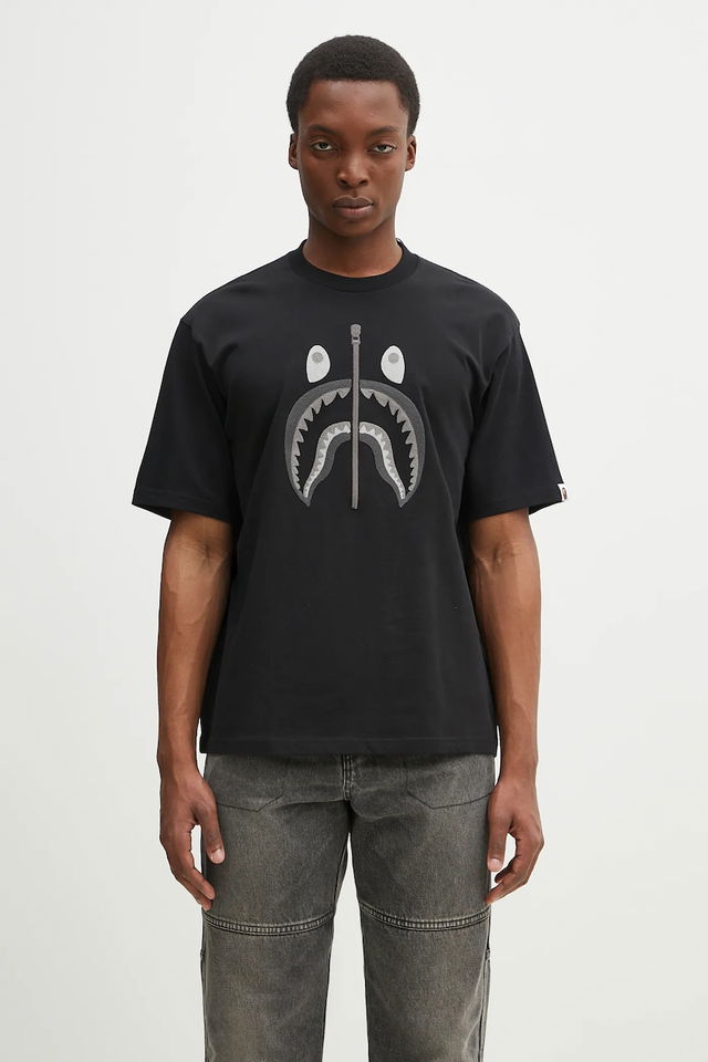 T-Shirt Chain Stitch Shark Appliqué