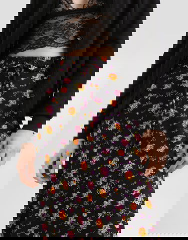 Пола Dolce & Gabbana Dolce & Gabbana Small Rose Bouquets-print Flared Charmeuse Skirt Многоцветен | F4DBJTFSA8DHN5XR, 3