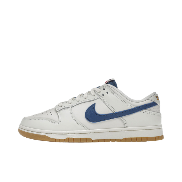 Dunk Low SE Sail Dark Marina Blue