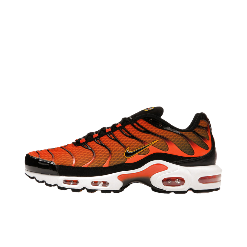Кецове и обувки Nike Air Max Plus "Safety Orange Black" Оранжево
 | DM0032-800
