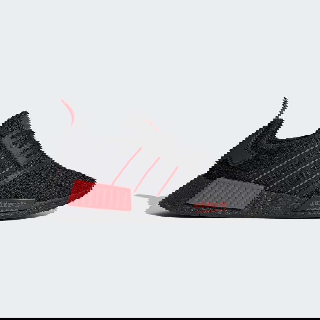 Кецове и обувки adidas Originals NMD_R1 Черно | GV8422, 0
